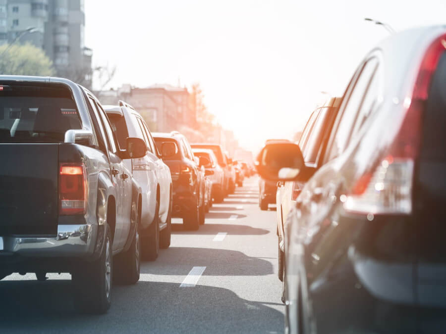 渋滞している道